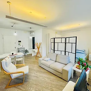 loft-in-piazza-vittoria.hotelinveneto.com/