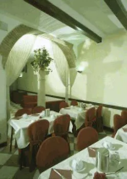 Abbazia Bed & Breakfast Mantova 3*,  Italy